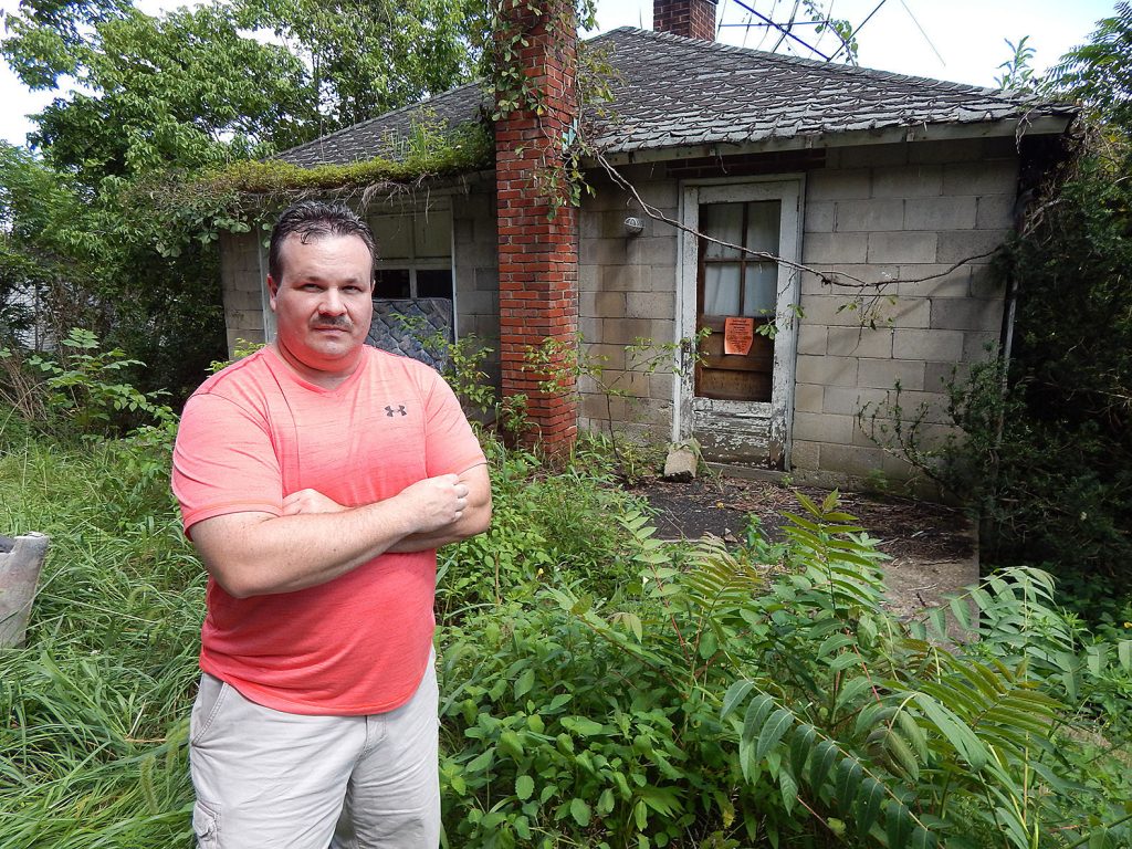 Elizabeth Township teaming up with Allegheny County to fight blight
